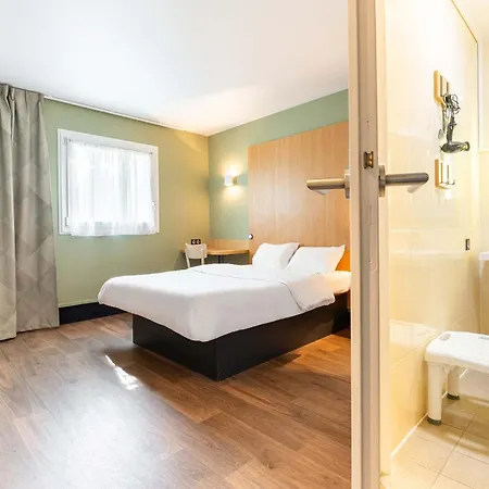 B&B Hotel Nantes Aeroport Bouguenais Exterior photo