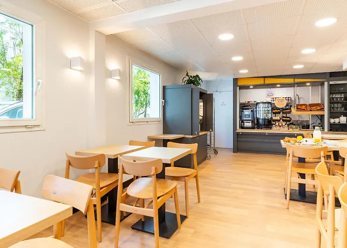 B&B Hotel Nantes Aeroport